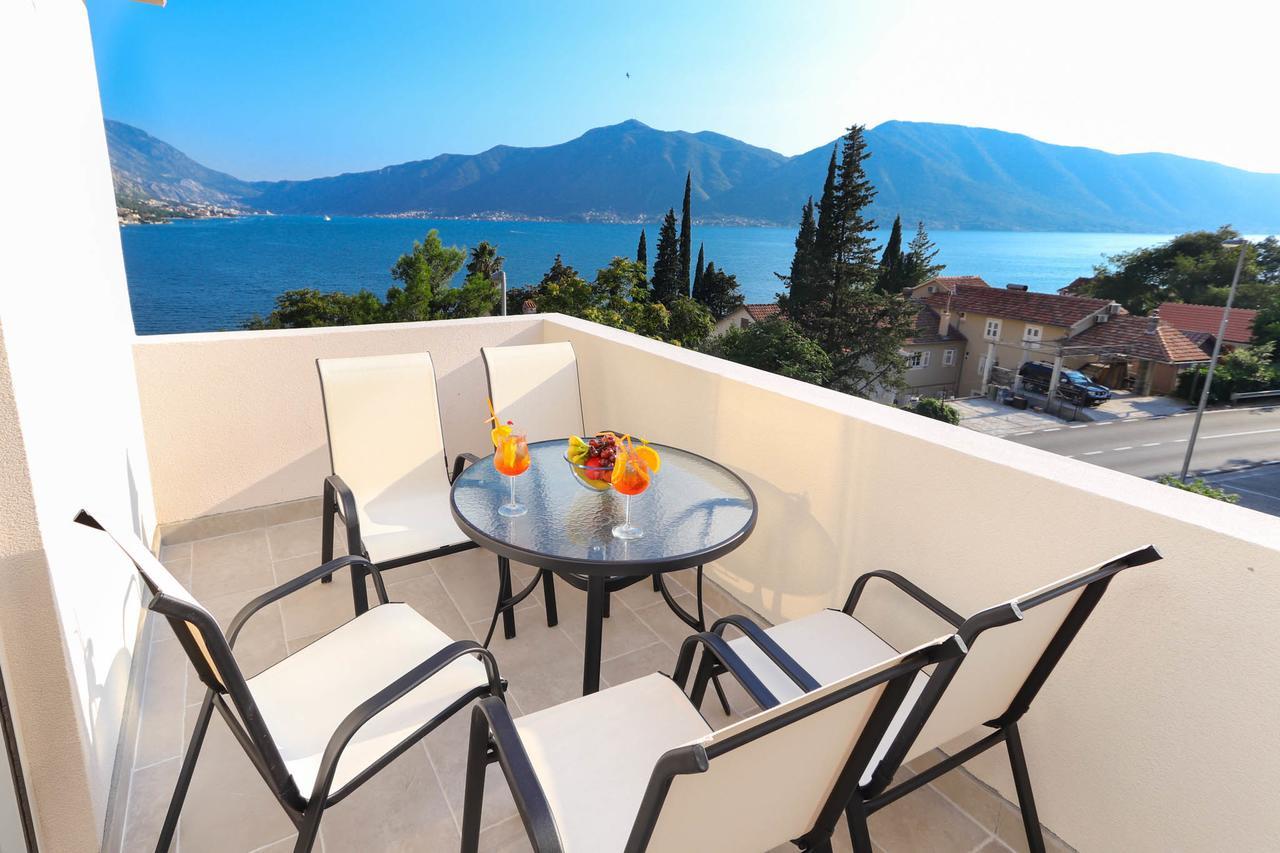 Jr Luxury Apartment Kotor Bagian luar foto